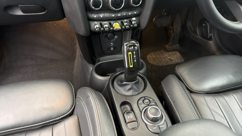 MINI Hatchback 1.5 Cooper Exclusive II 5dr Auto Petrol Hatchback